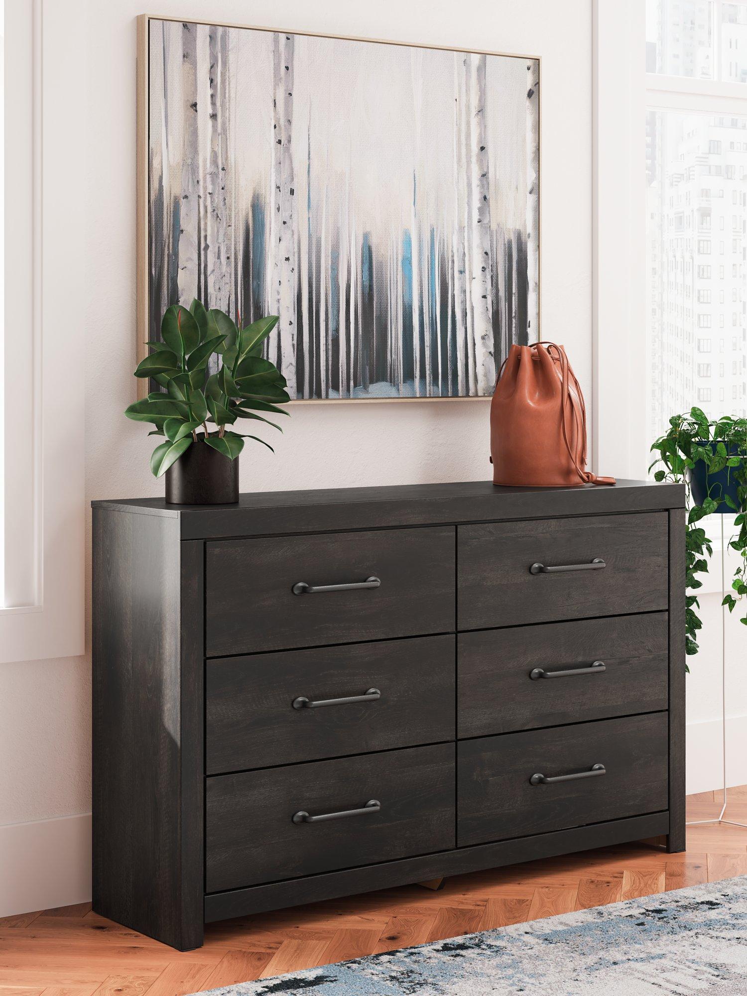 Hollivern Dresser and Mirror - Furniture 4 Less Outlet (Salinas,CA)