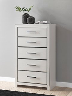 Zuraleus Chest of Drawers - Furniture 4 Less Outlet (Salinas,CA)