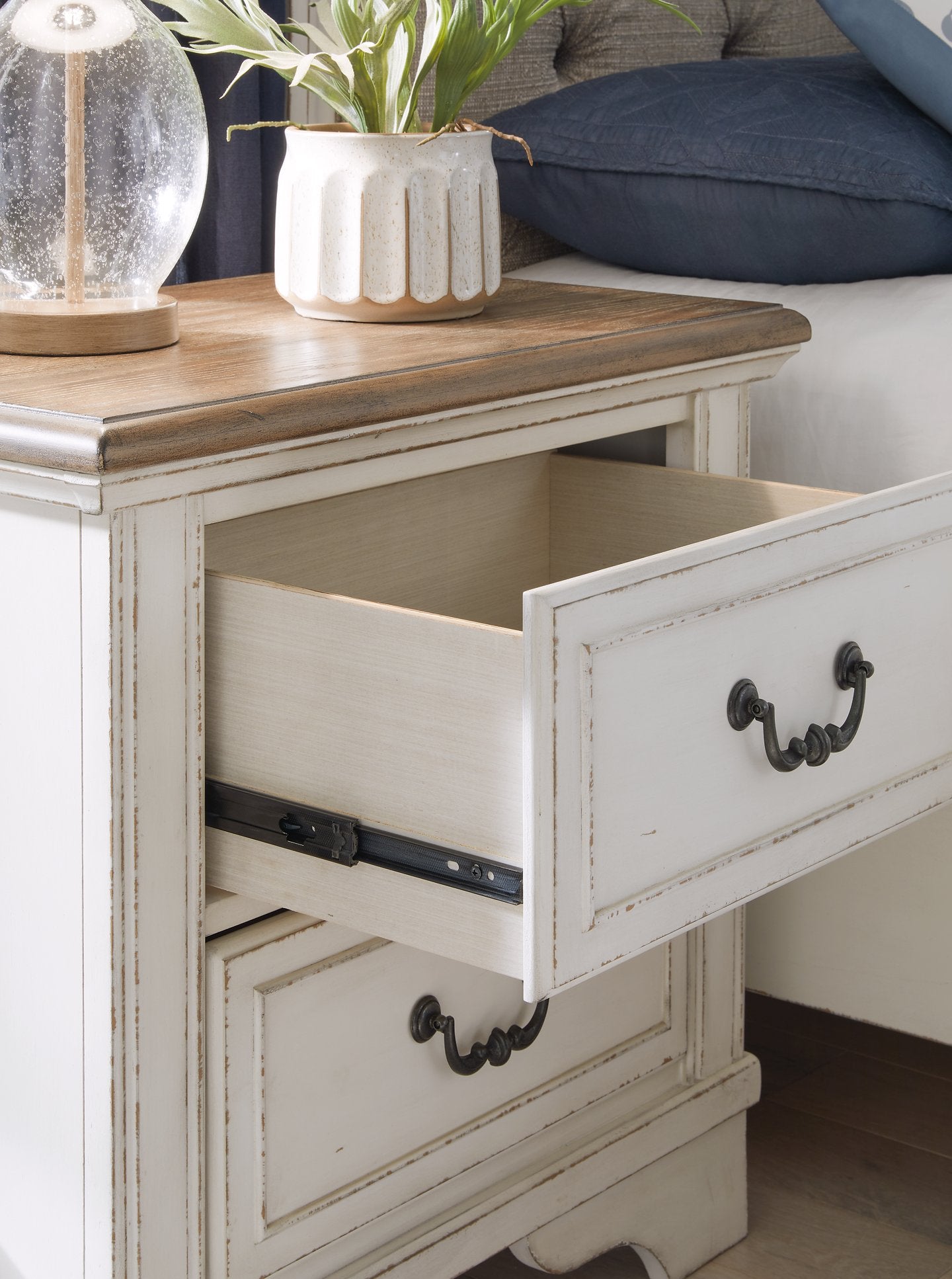 Blendon Nightstand - Furniture 4 Less Outlet (Salinas,CA)