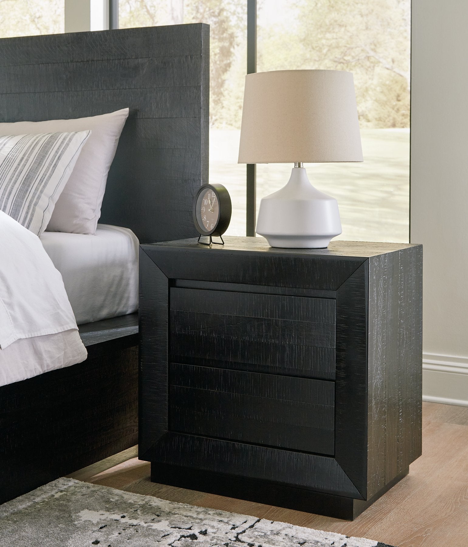 Londer Nightstand - Furniture 4 Less Outlet (Salinas,CA)