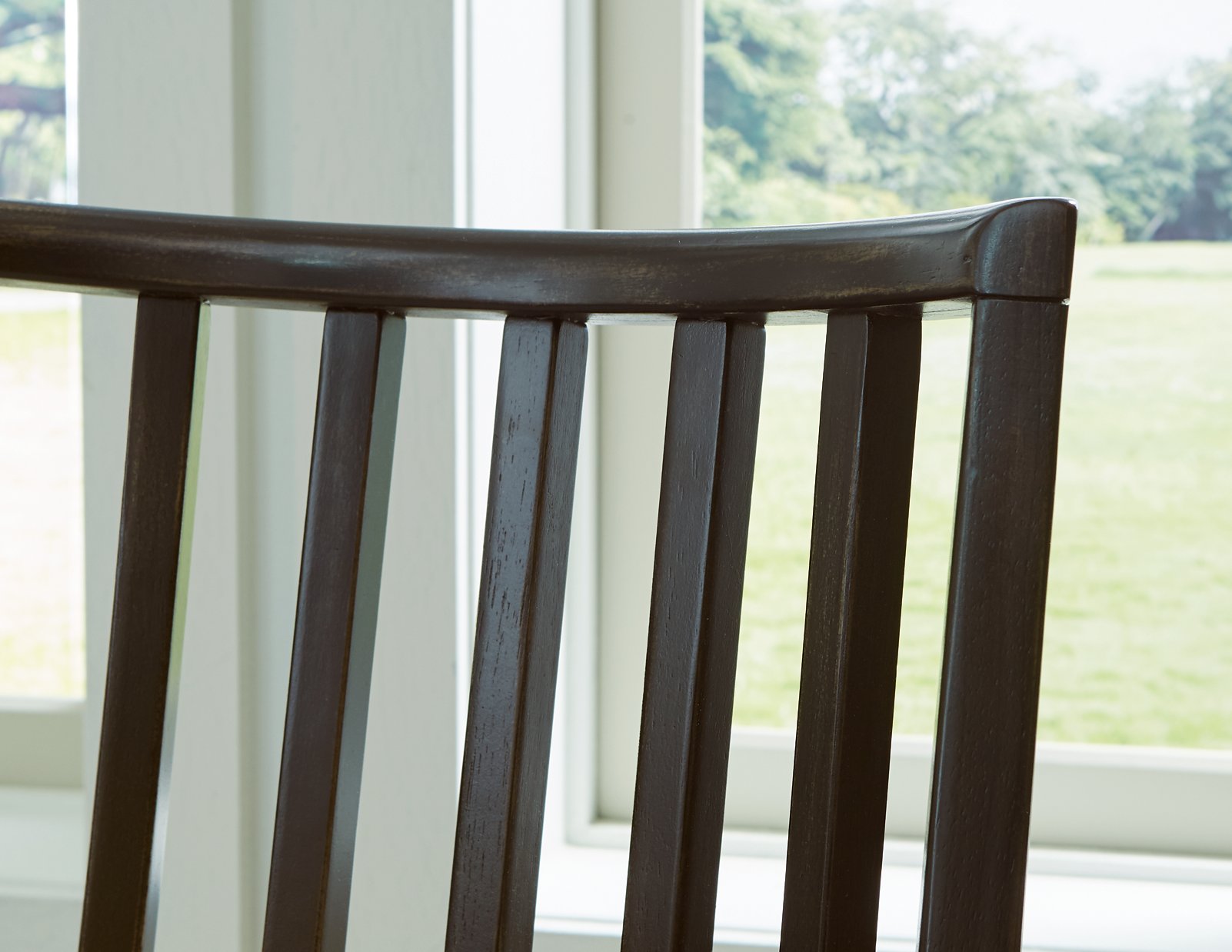 Galliden Dining Room Set - Furniture 4 Less Outlet (Salinas,CA)