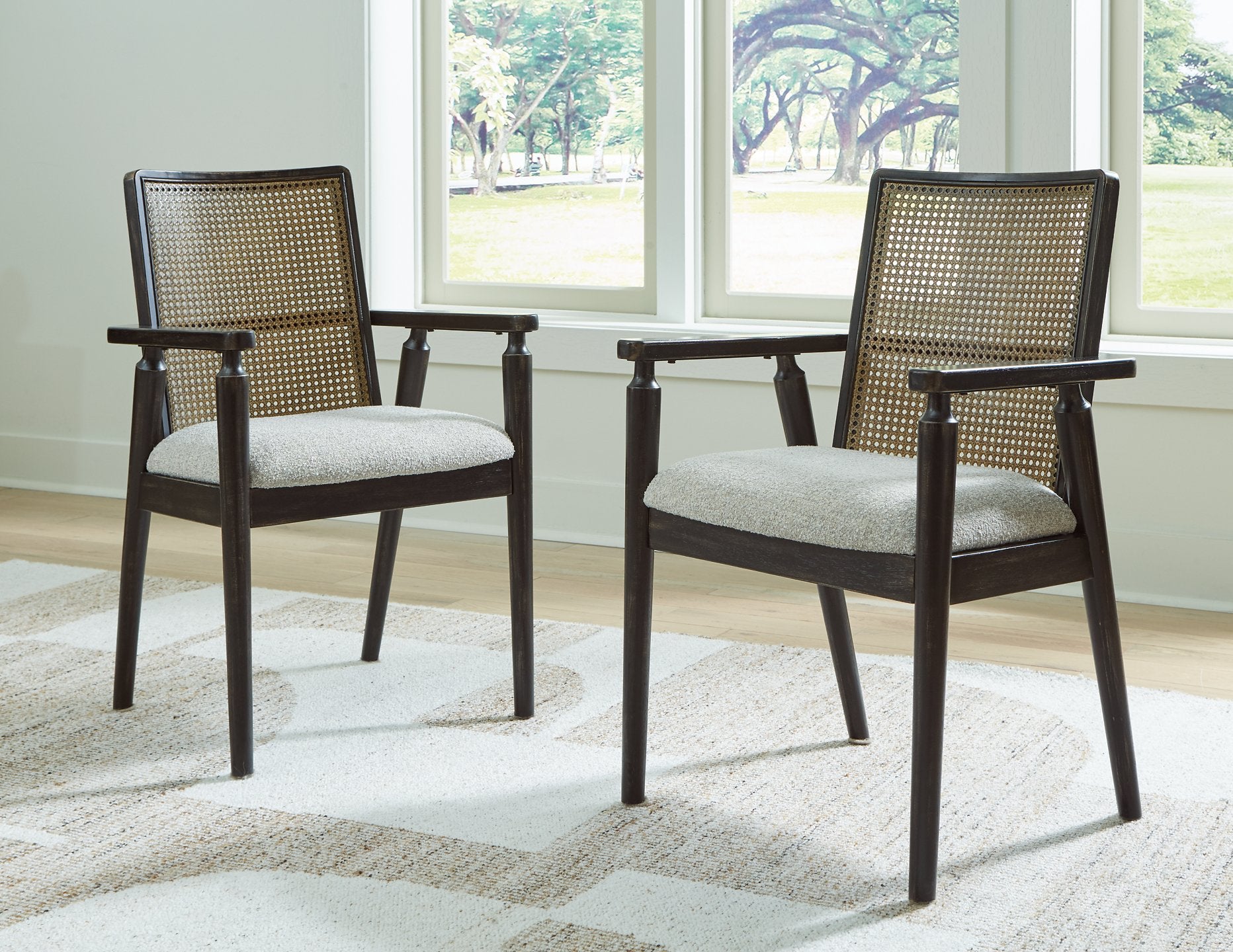 Galliden Dining Room Set - Furniture 4 Less Outlet (Salinas,CA)