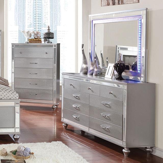 Brachium Silver Dresser - Furniture 4 Less Outlet (Salinas,CA)