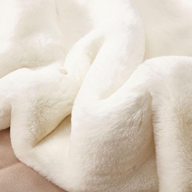 Caparica Off White 5' X 7' Area Rug - Furniture 4 Less Outlet (Salinas,CA)