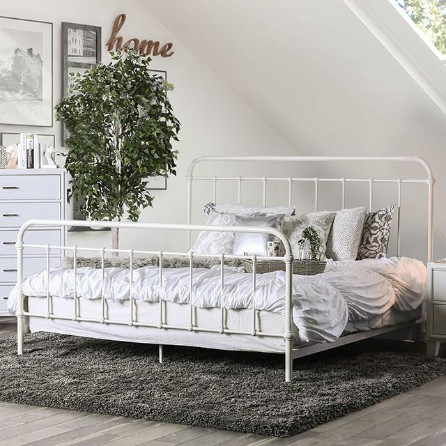 IRIA Vintage White Cal.King, E.King, & Full Bed - Furniture 4 Less Outlet (Salinas,CA)