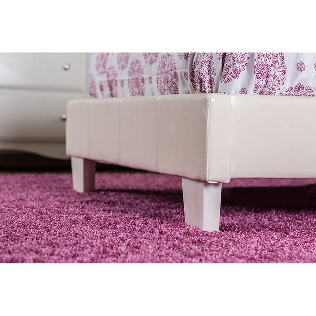 Velen White Cal.King Bed - Furniture 4 Less Outlet (Salinas,CA)