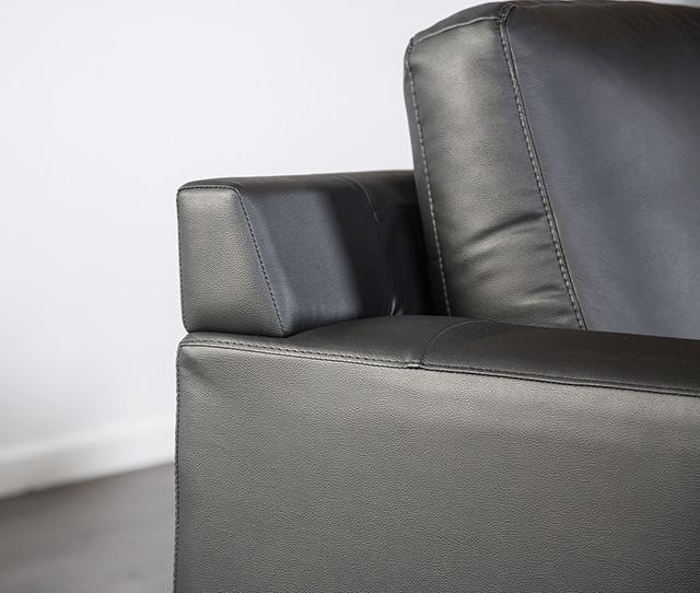 Stordal Sectional, Right Chaise - Furniture 4 Less Outlet (Salinas,CA)