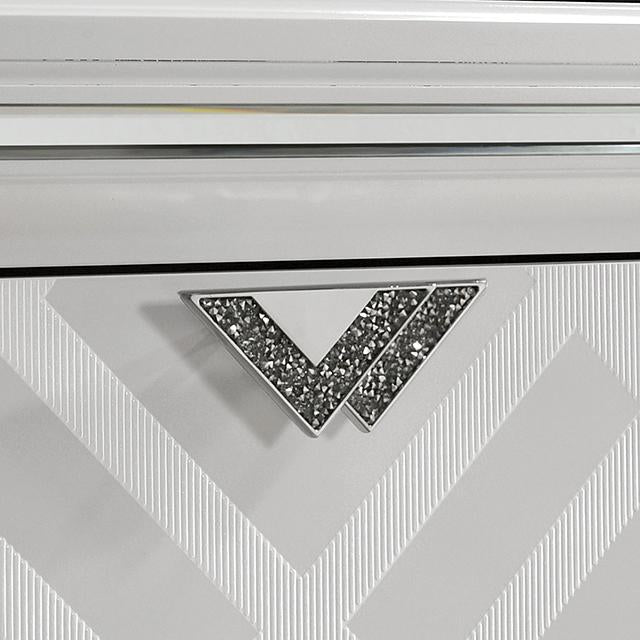 EMMELINE Chest, White - Furniture 4 Less Outlet (Salinas,CA)