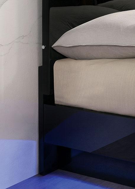 ERLACH Queen Bed - Furniture 4 Less Outlet (Salinas,CA)