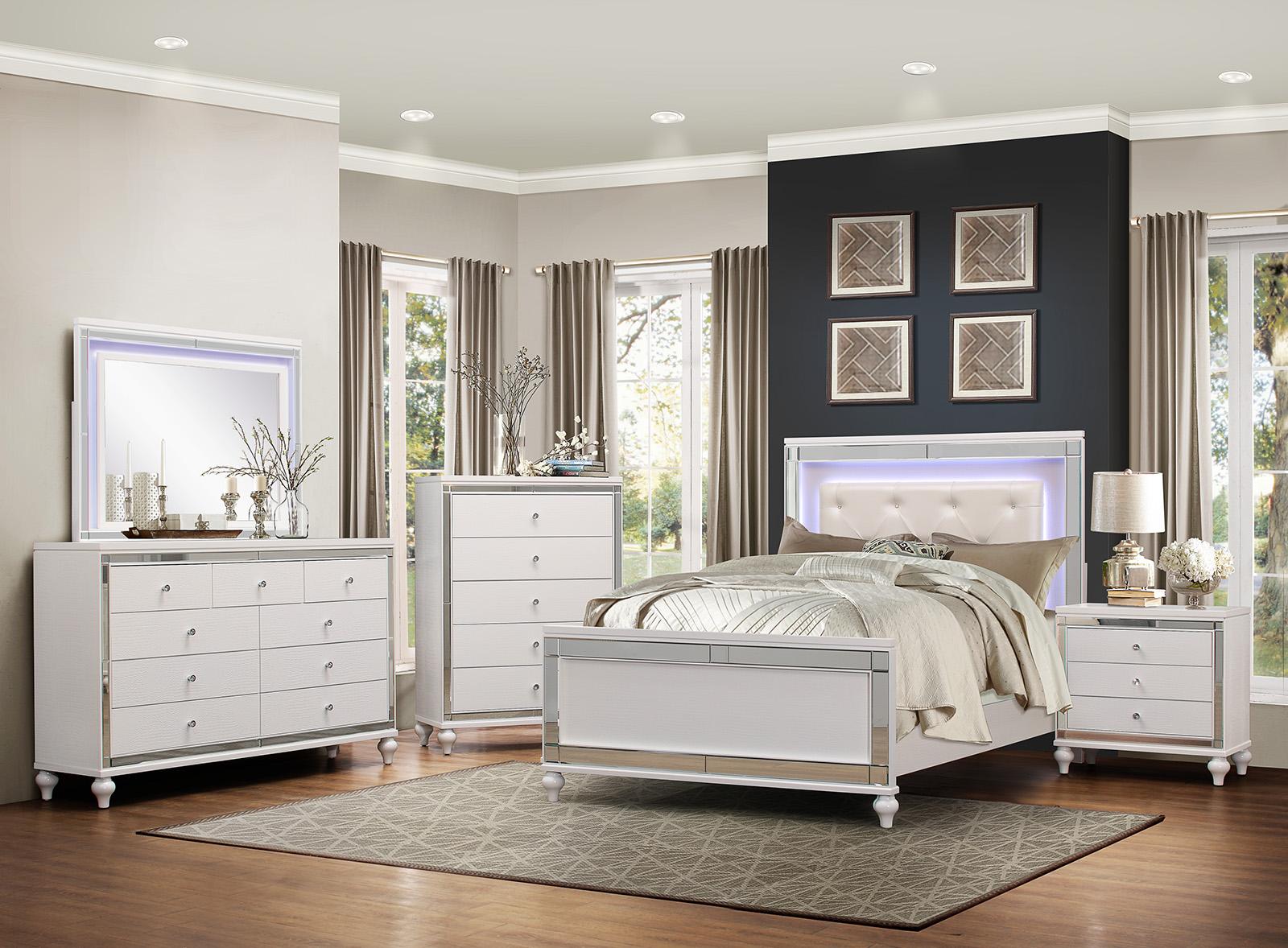 Alonza 5 Drawer Chest in White 1845-9 - Furniture 4 Less Outlet (Salinas,CA)