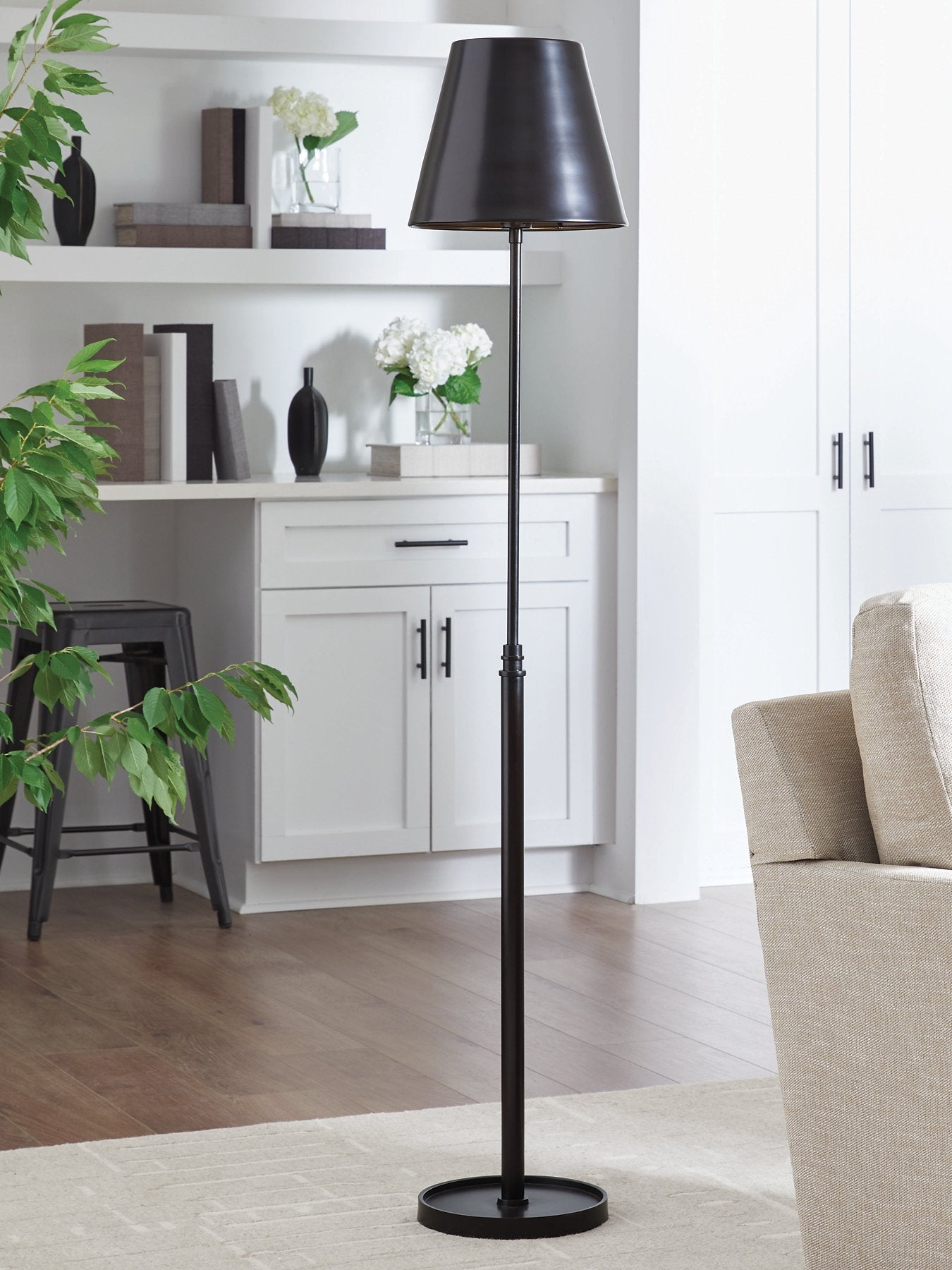 Wimner Floor Lamp - Furniture 4 Less Outlet (Salinas,CA)