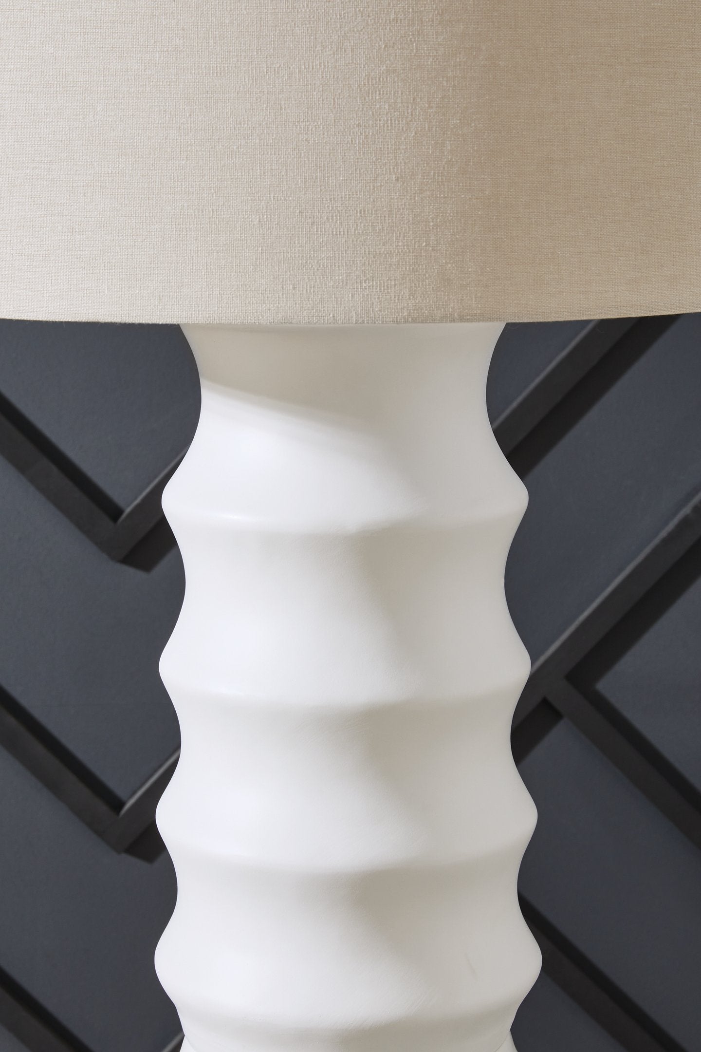 Veraleigh Floor Lamp - Furniture 4 Less Outlet (Salinas,CA)