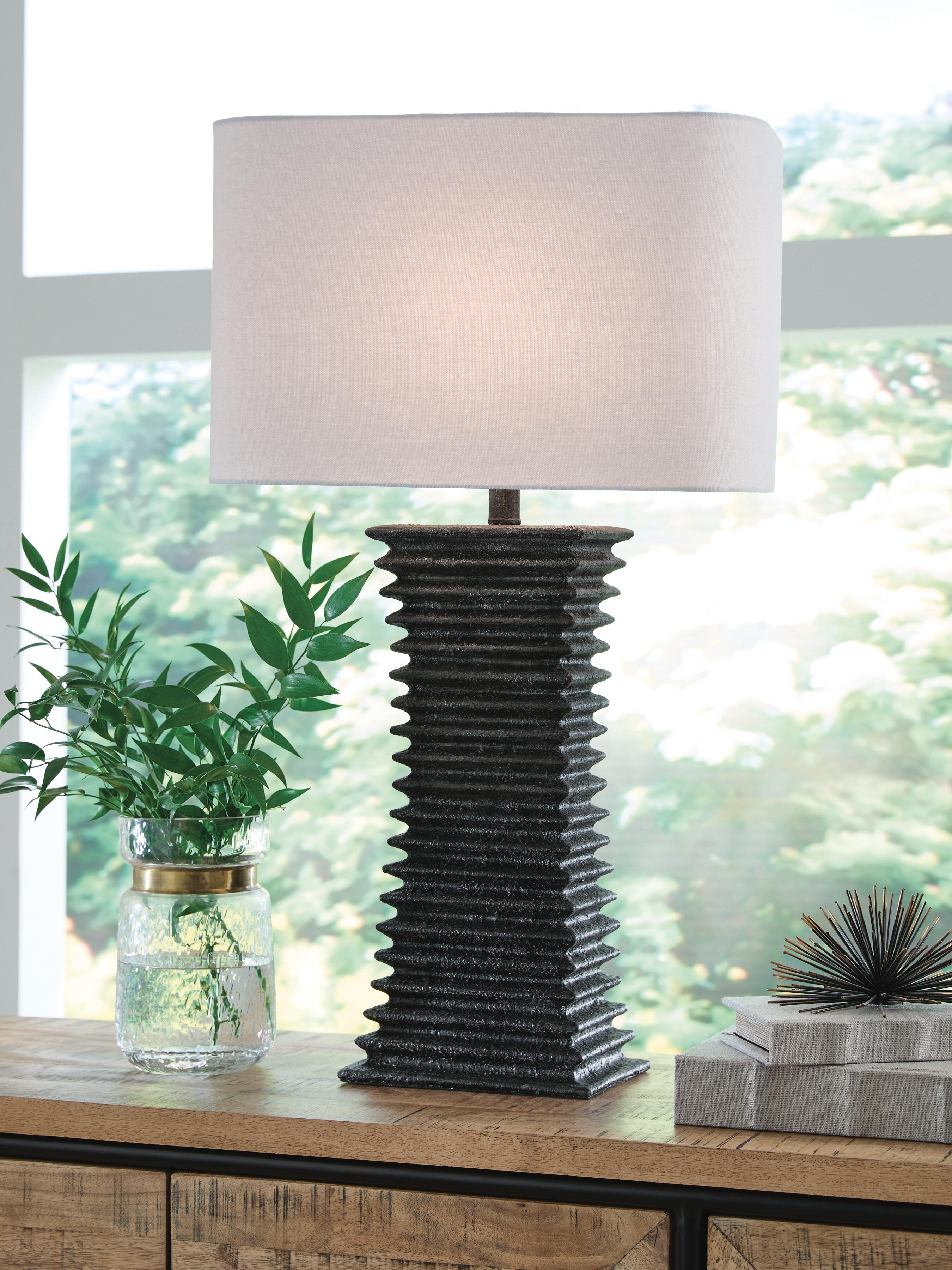Golzar Table Lamp
