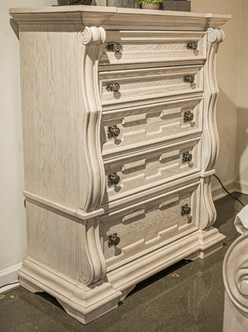 Bruchandi Chest of Drawers - Furniture 4 Less Outlet (Salinas,CA)