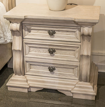 Bruchandi Nightstand - Furniture 4 Less Outlet (Salinas,CA)