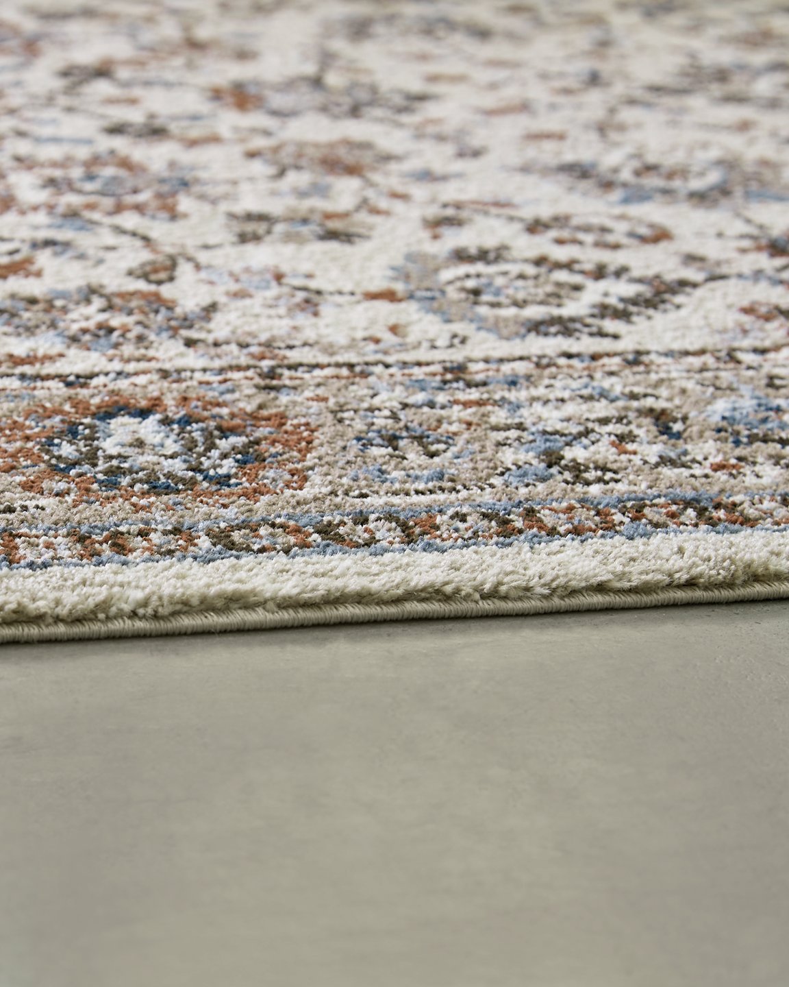 Beritham Rug - Furniture 4 Less Outlet (Salinas,CA)