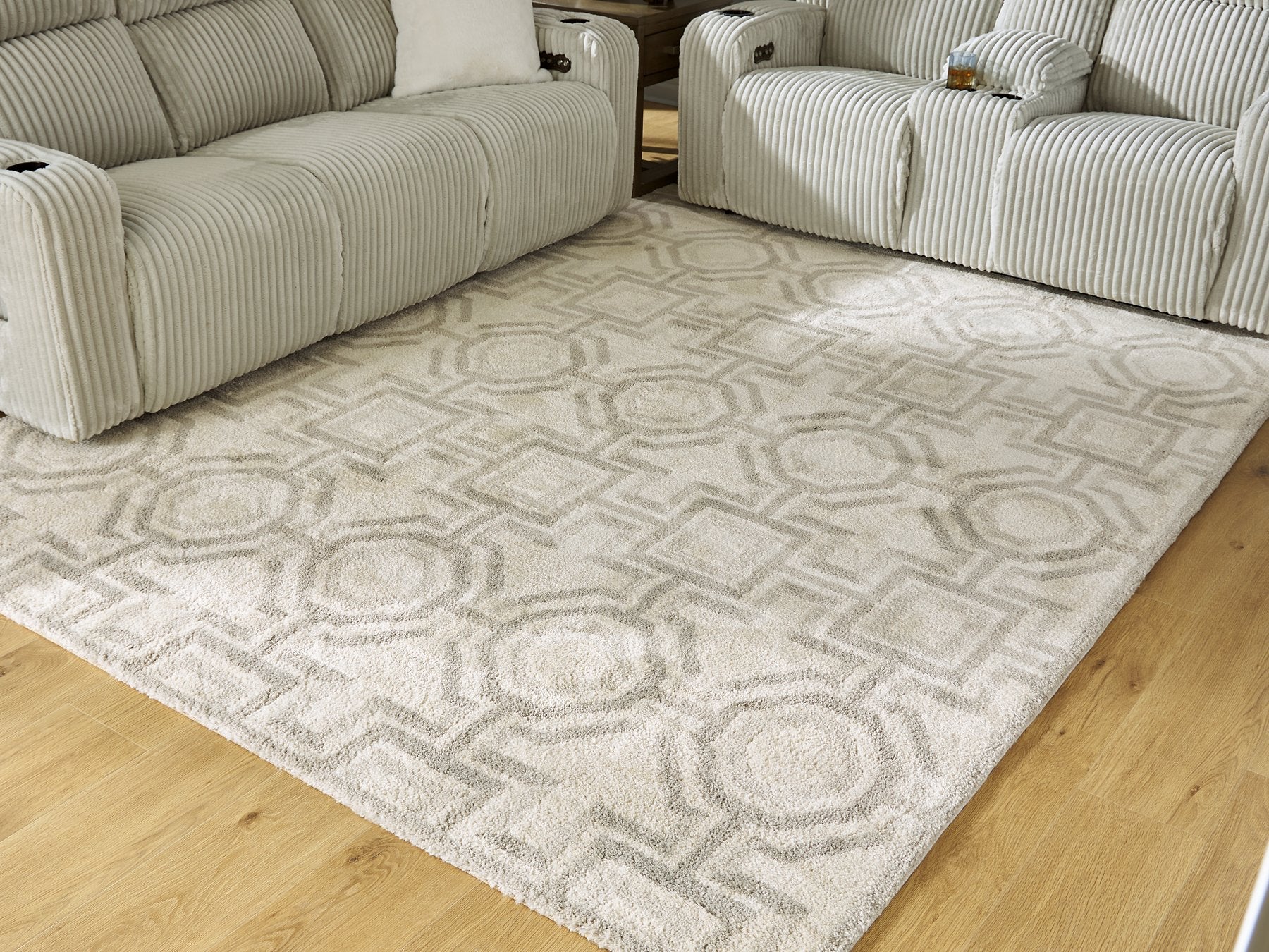 Maconville Large Rug - Furniture 4 Less Outlet (Salinas,CA)