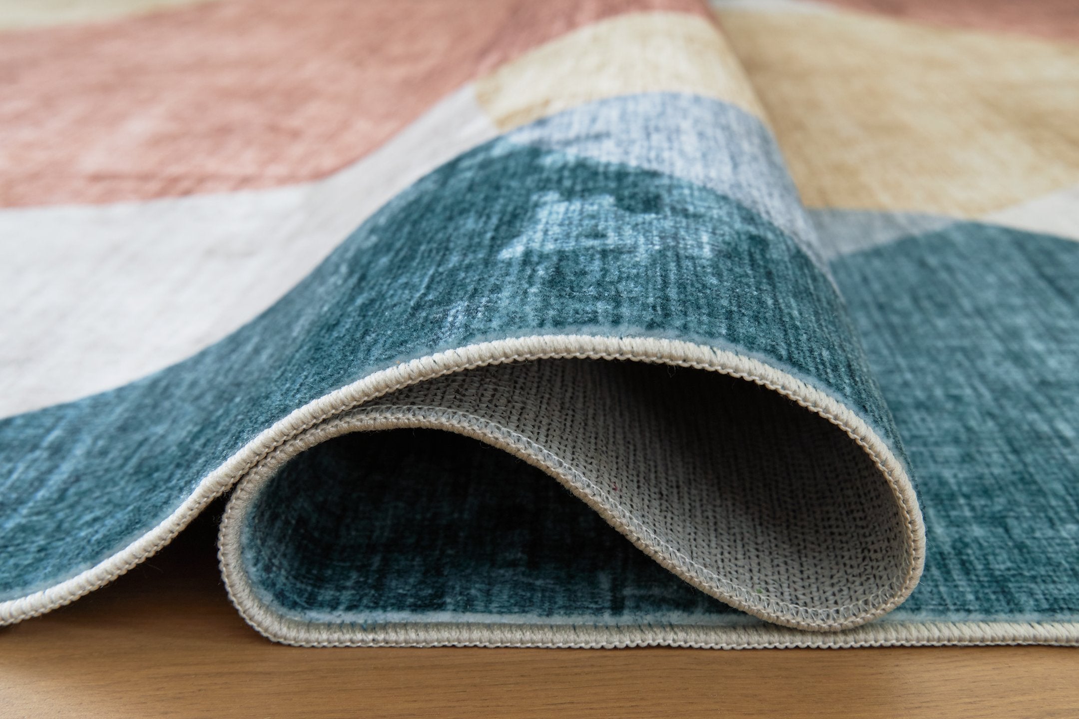 Chanleigh Washable 5' x 7' Area Rug - Furniture 4 Less Outlet (Salinas,CA)