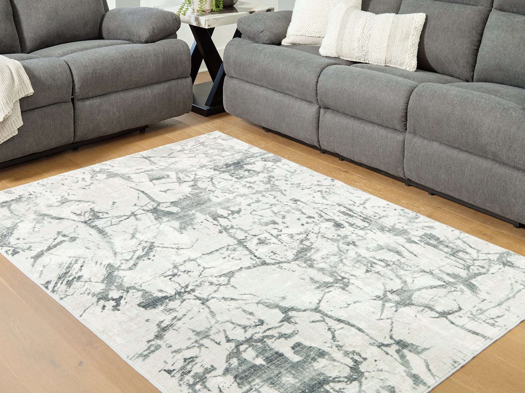 Tobinbury Washable Area Rug - Furniture 4 Less Outlet (Salinas,CA)