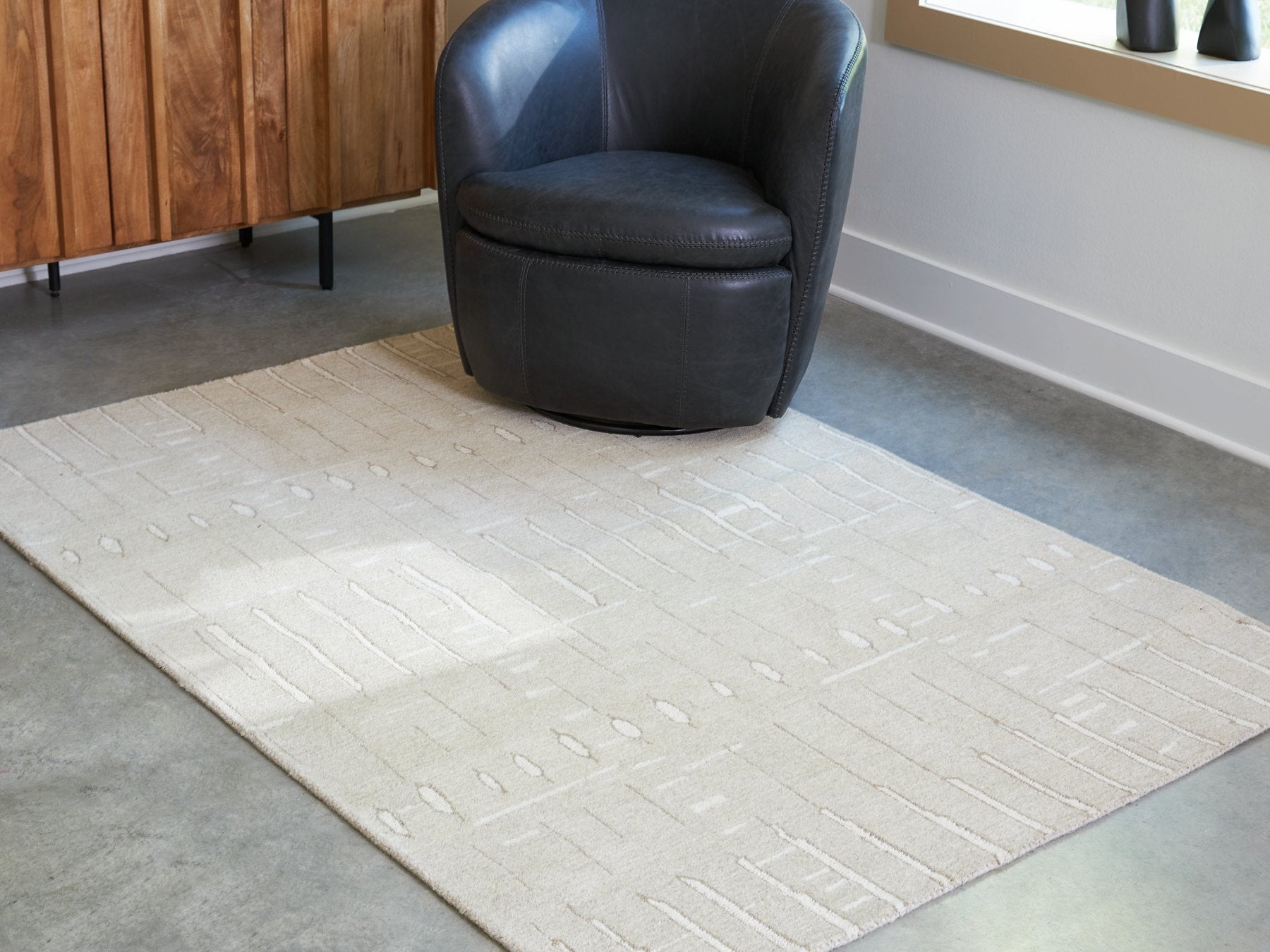 Wolbert 5' x 7' Area Rug - Furniture 4 Less Outlet (Salinas,CA)