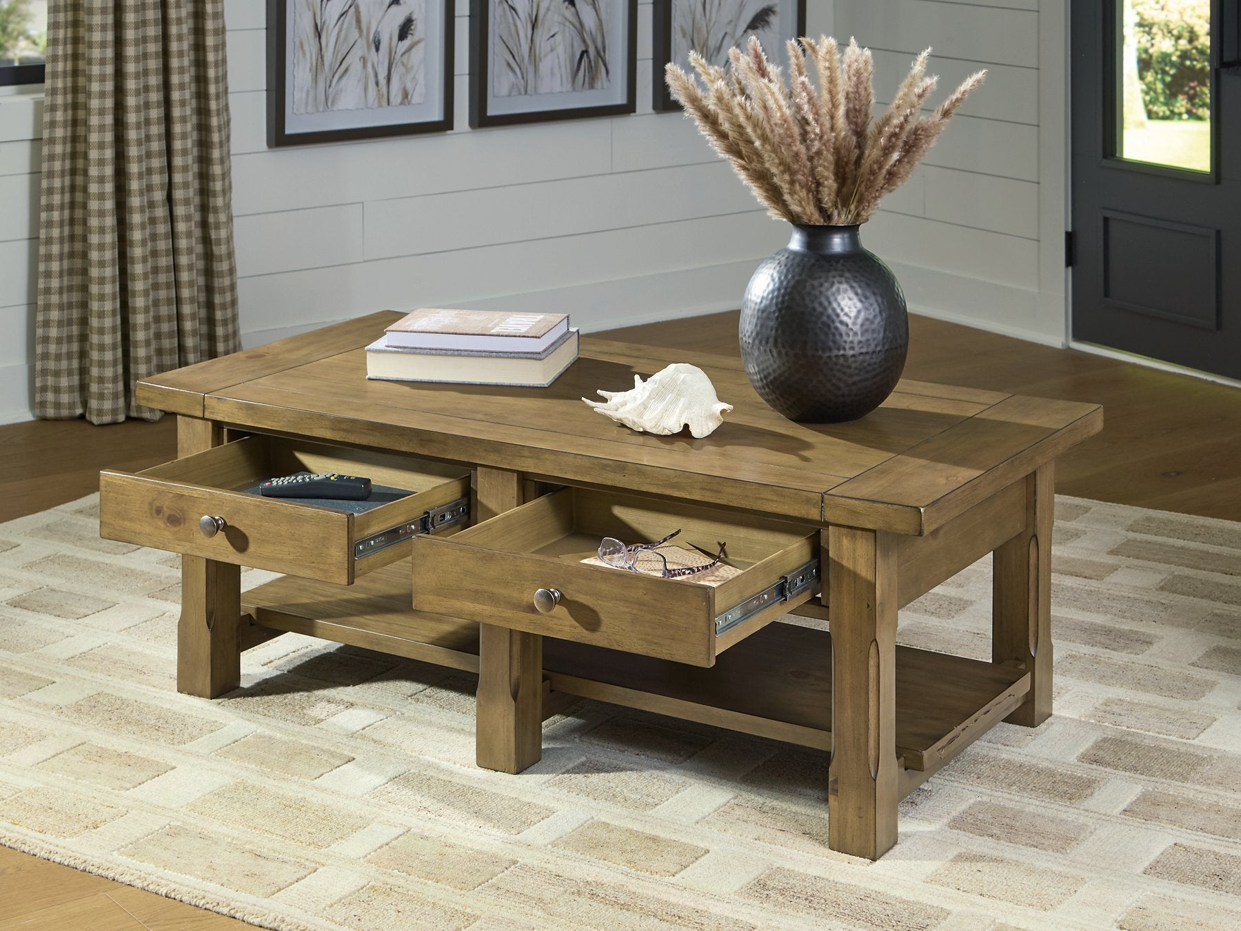 Vandenmore Coffee Table - Furniture 4 Less Outlet (Salinas,CA)