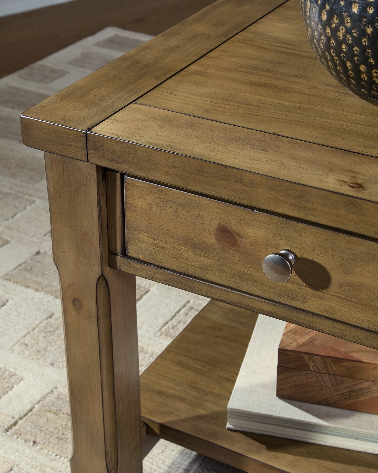 Vandenmore End Table - Furniture 4 Less Outlet (Salinas,CA)