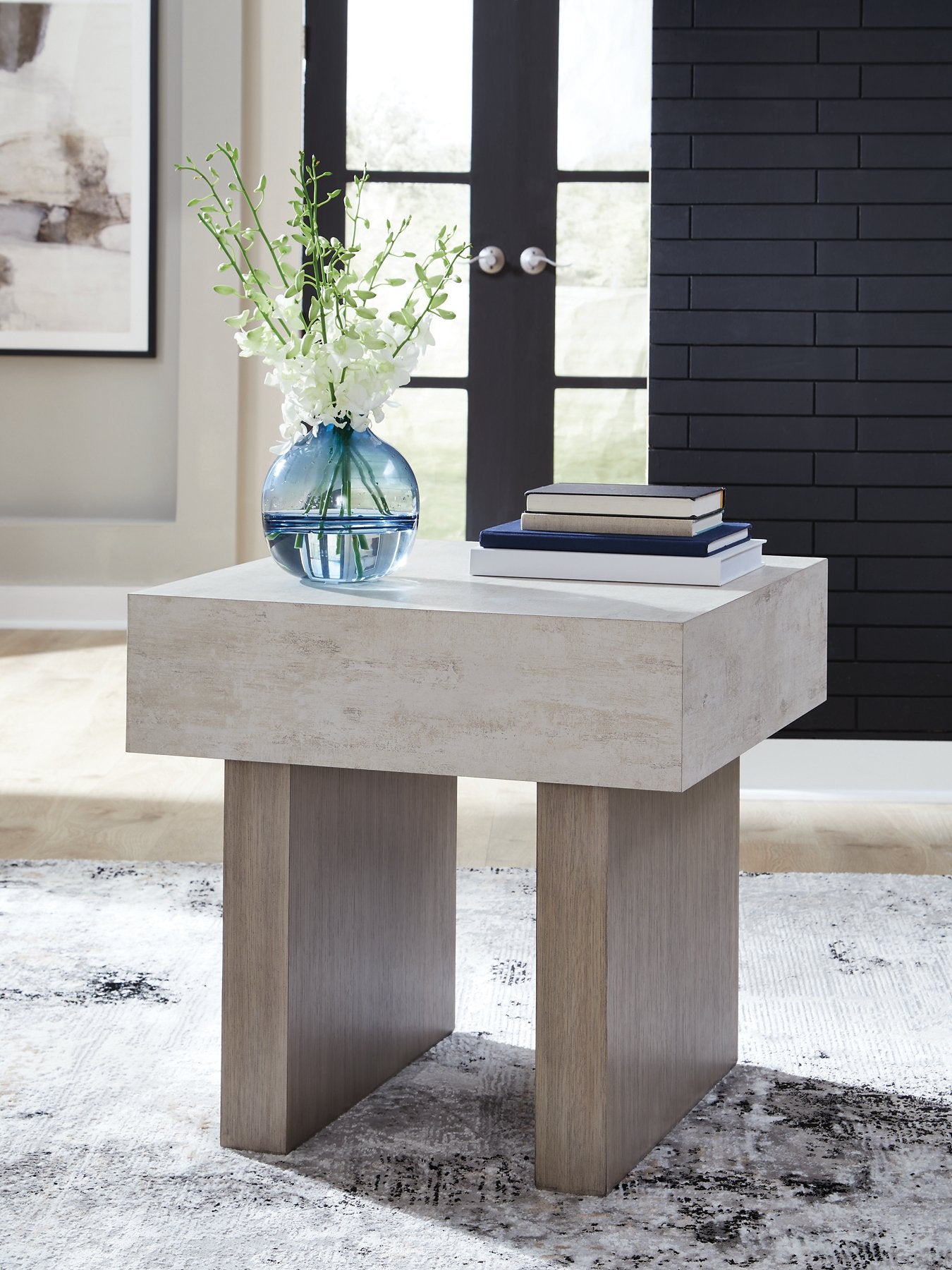 Jorlaina End Table - Furniture 4 Less Outlet (Salinas,CA)