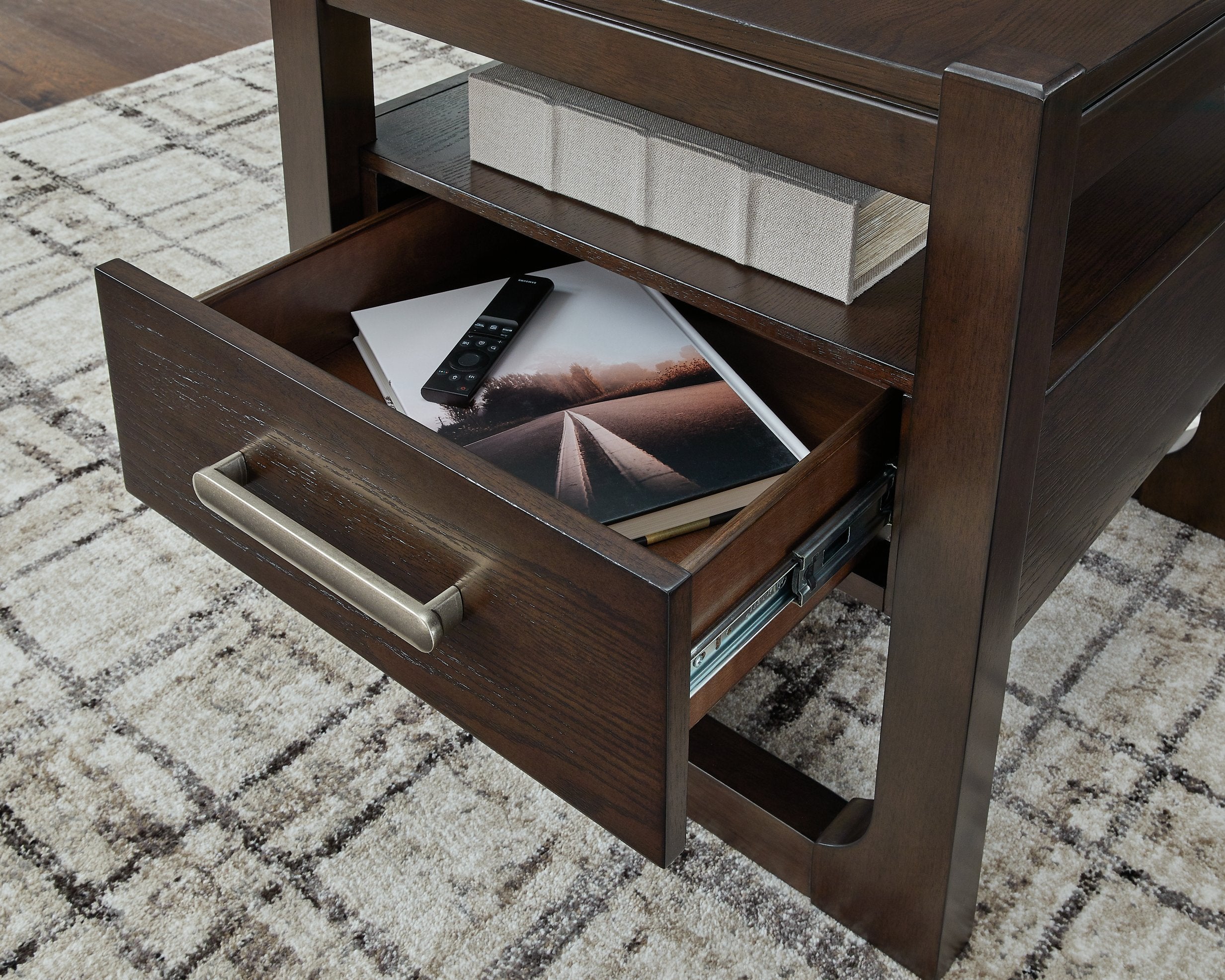 Breckington End Table - Furniture 4 Less Outlet (Salinas,CA)