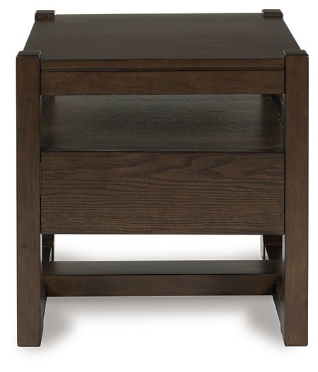 Breckington End Table - Furniture 4 Less Outlet (Salinas,CA)