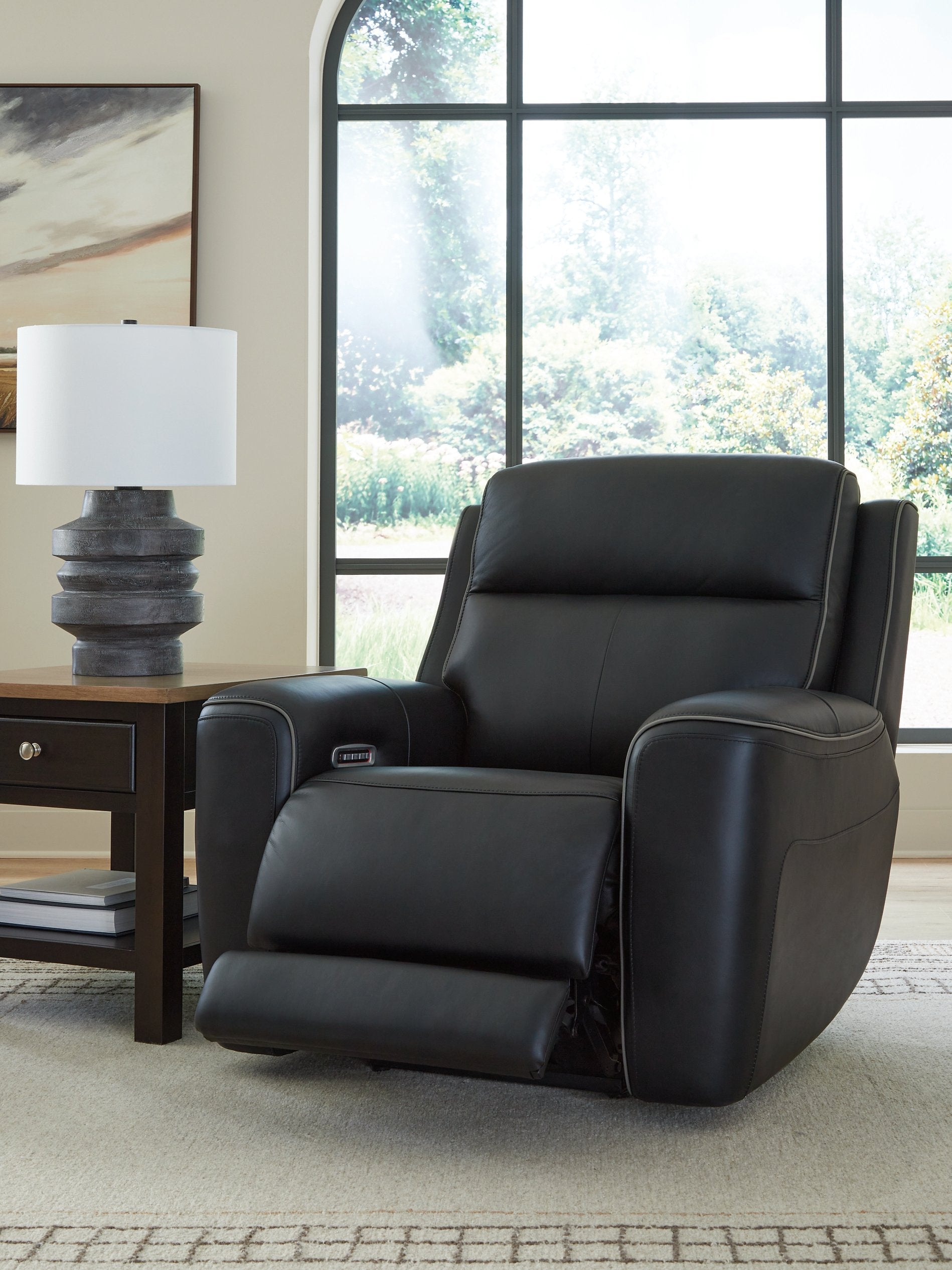 5Z-Comfort Power Recliner - Furniture 4 Less Outlet (Salinas,CA)