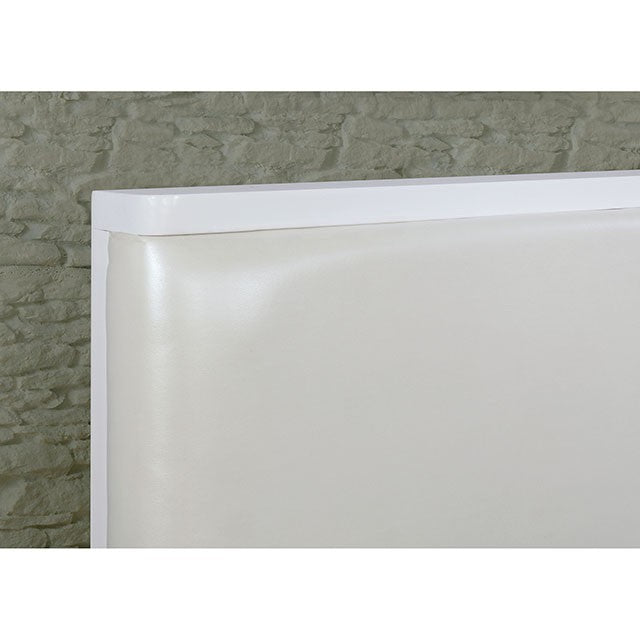 Lennart E.King Bed - Furniture 4 Less Outlet (Salinas,CA)