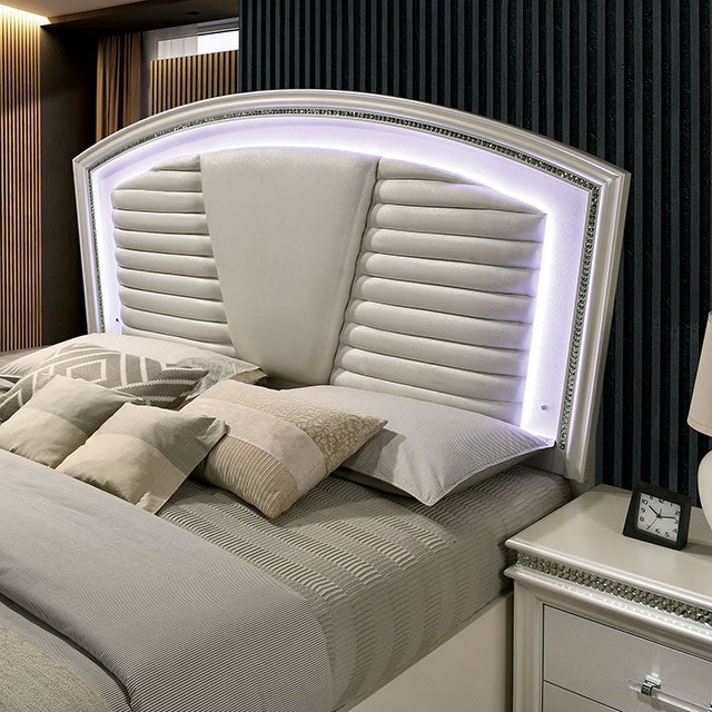 Maddie Bed White & Silver - Furniture 4 Less Outlet (Salinas,CA)
