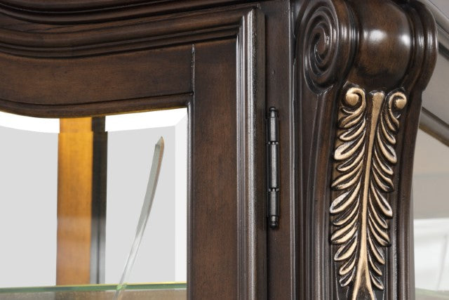 Leovanni Curio - Furniture 4 Less Outlet (Salinas,CA)